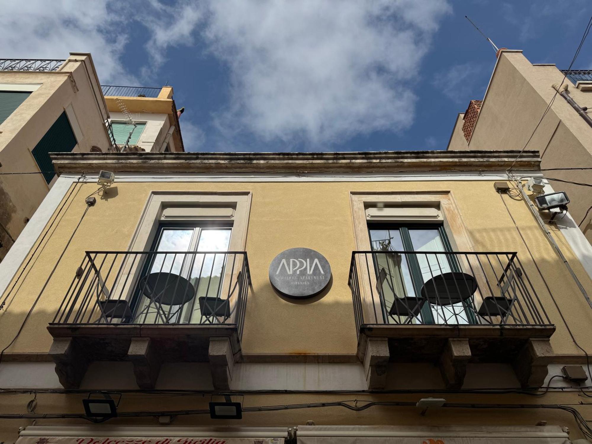 טאורמינה Appia Boutique Apartment מראה חיצוני תמונה